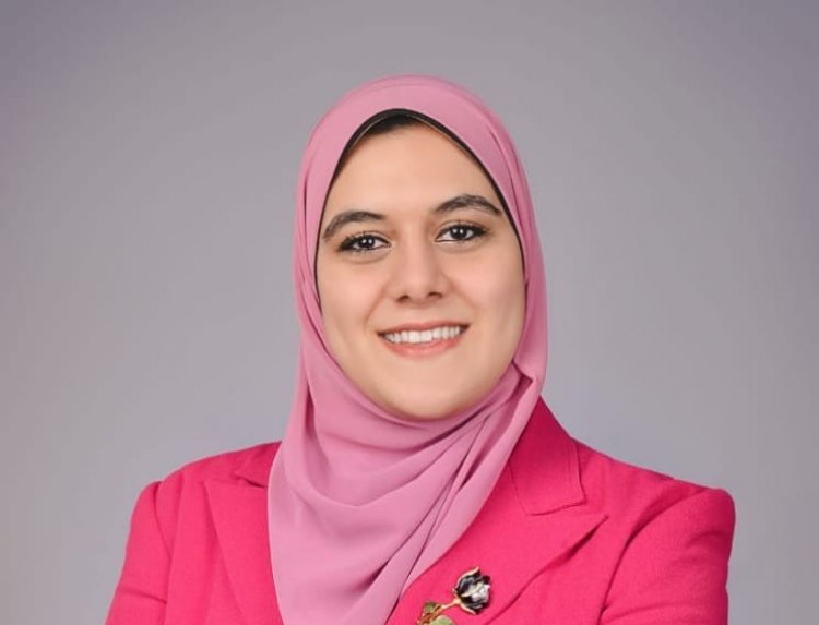 Salwa Abuzeed is a powerful and inspiring woman who has proven to lead with strength, respect, empathy, and never fearing failure.