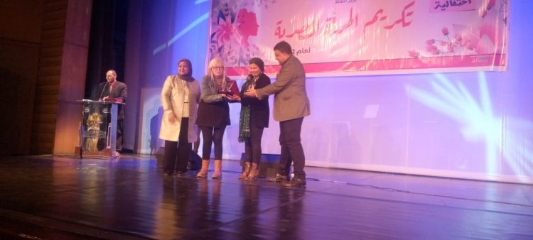 بعد حصد جوائز عالمية.. تكريم السيناريست المصرية شاي زكي في شهر المرأة