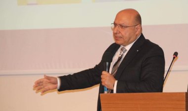 Ashraf Shoukri , He made many studies and researches in using Blockchain and Al in banking .