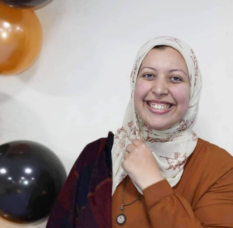 She expressed herself and her feelings through colors, nature and the arts, accompanied by the idea of a color tram that integrates art, nature, environment and heritage for environmental learning.