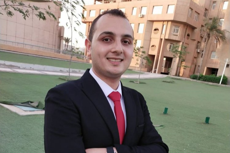 Ali Abdulnaser, 23 years old, ‎‏‎‏‎‏‎‏‎‏‎‏‎‏‎‏‎‏‎‏‎‎graduated from the faculty of Electrical systems and Computer Engineering (ESCE), Al-Azhar University, and is one of the co-founders of  ‎DignoTech Company.