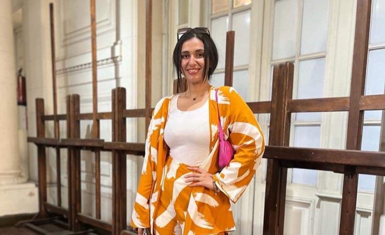 Because of Natalie's keen interest in makeup, she was making videos of herself without posting for a while.