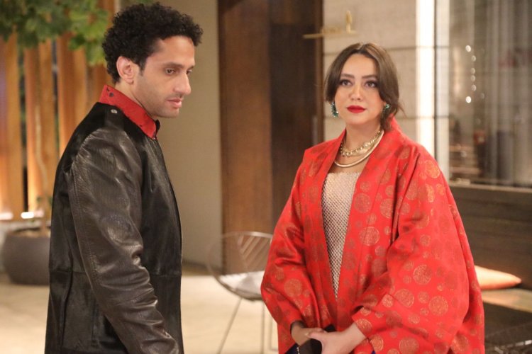 Mohamed Hatem Posts BTS Footage of A’la Nesbet Moshahda